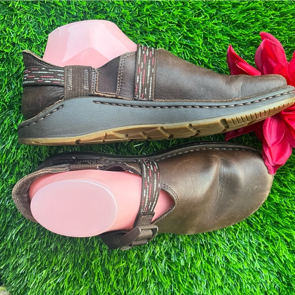 Chaco Shoes - CHACO CHACOS CHACO'S BROWN LEATHER CLOGS ADJUSTABLE STRAP 8.5 MARY JANES